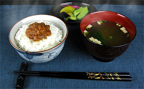 暖かいご飯と一緒にどうぞ