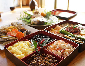 おせち料理の種類とそれぞれの意味。定番の中身はなに？