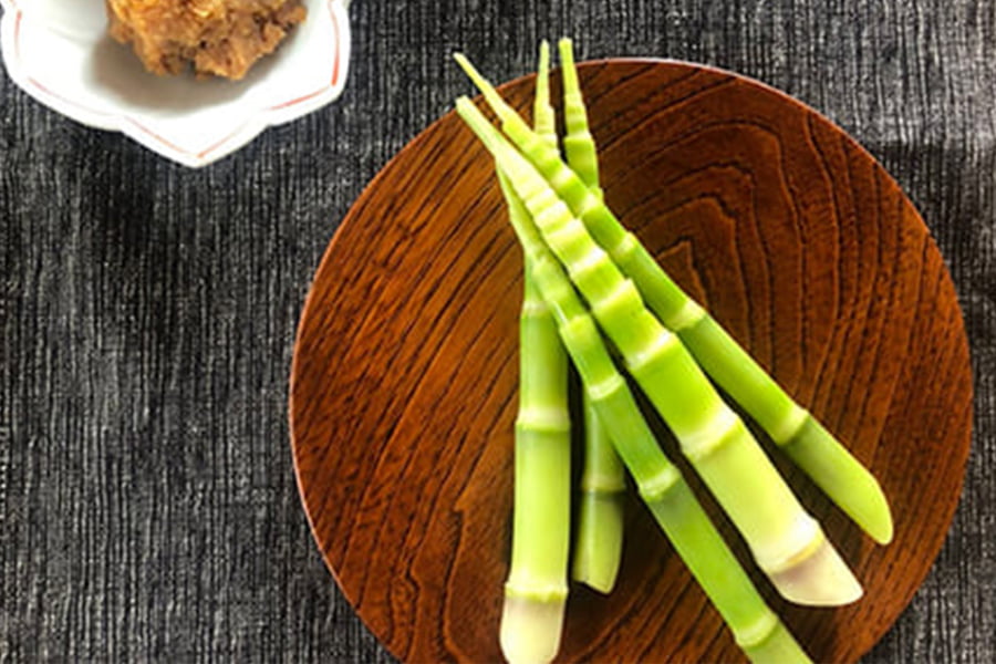 朝穫り山菜 細竹(根曲がり筍)