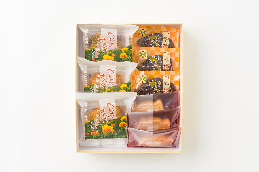 峰月堂のお菓子詰合せ