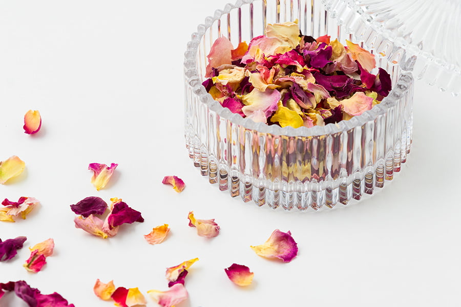 ロゼティア(花びら入りお茶)／ナカイローズファーム