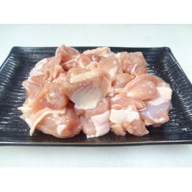 厳選の鶏もも肉を国内工場で手切りしています！