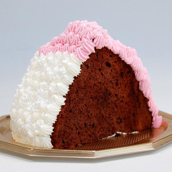 ハローキティ 立体ケーキ 約8 10人分 3dデコレーション Hello Kittyのキャラクターケーキ 日本ロイヤルガストロ倶楽部の通販 お取り寄せなら ぐるすぐり