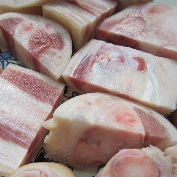 カット生豚足1kg とんそく トンソク ぶた ブタ てびち テビチ Ask Sanin 山陰境港の通販 お取り寄せなら ぐるすぐり