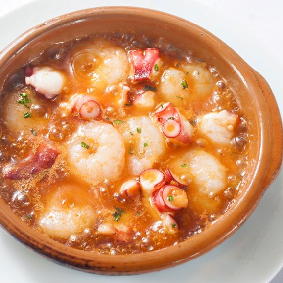 タコと小エビのアヒージョ パスタソースにも エルカミーノ タマチの通販 お取り寄せなら ぐるすぐり