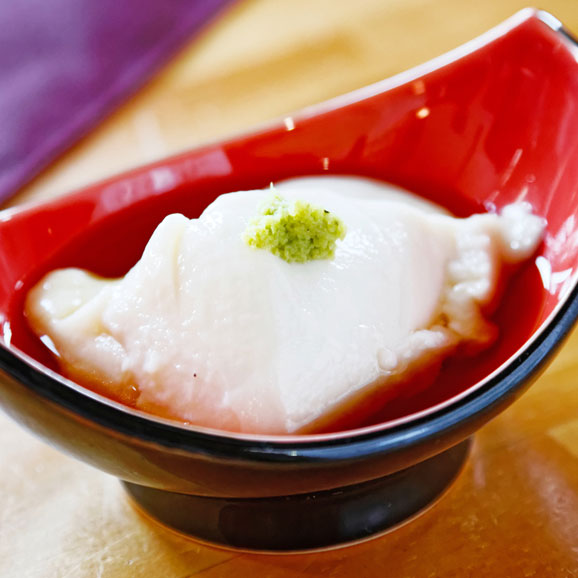 新感覚 スイーツのようなごま豆腐 独楽豆腐3個 黒蜜de独楽豆腐3個 食べ比べセット 独楽の通販 お取り寄せなら ぐるすぐり