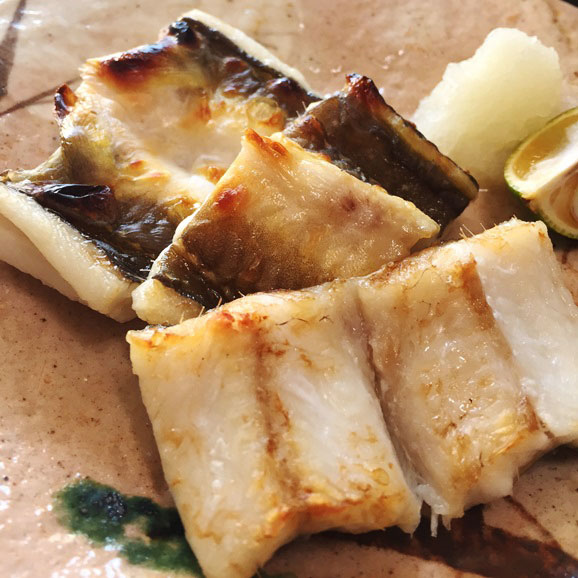 丸々と太った 真穴子 の一夜干が旨い 島根県大田市 一日漁 あなご一夜干し 特大 1本 300 400g 有限会社 岡富商店の通販 お取り寄せなら ぐるすぐり