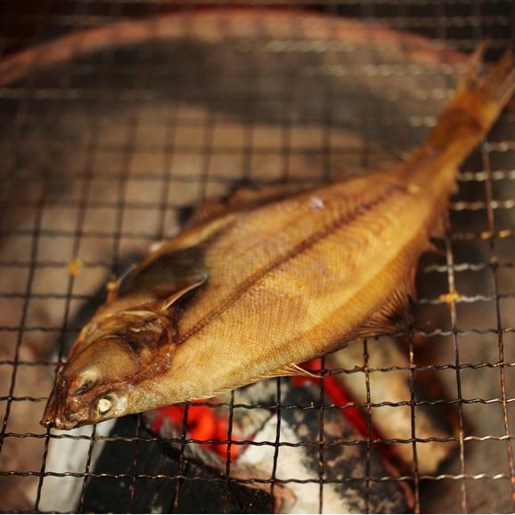 送料無料 今だけの２個セット のどぐろ入り 島根県沖の旬獲れ100 無添加のおためし干物 ２個セット 配送先が北海道 沖縄県の場合は送料がかかります 画像は１個セットです 有限会社 岡富商店の通販 お取り寄せなら ぐるすぐり