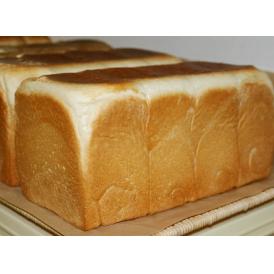 【角型食パン（1斤）】食パンは、なんといっても生地が命！トランス脂肪酸フリー　厳選素材の正統派王道食パン（1個約380ｇ）