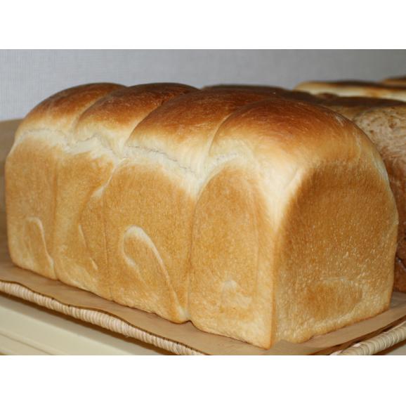 【天然酵母山形食パン（1斤）】2斤型焼成で1斤量の販売になります。01