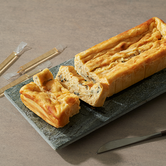 銀座カシータ ゴルゴンゾーラチーズケーキ Ginza Casita Gorgonzola Cheesecake 青山に本店を構えるレストラン Casita オンラインストアの通販 お取り寄せなら ぐるすぐり