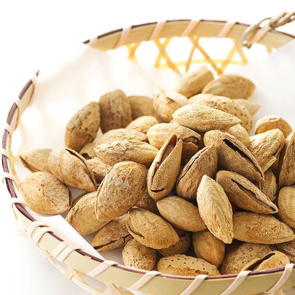 殻付きの本格派 殻付きアーモンド お徳用 1kg 500g 2個 塩味 ロースト 送料無料 代金引換不可 F うめ海鮮 ぐるなび店の通販 お取り寄せなら ぐるすぐり