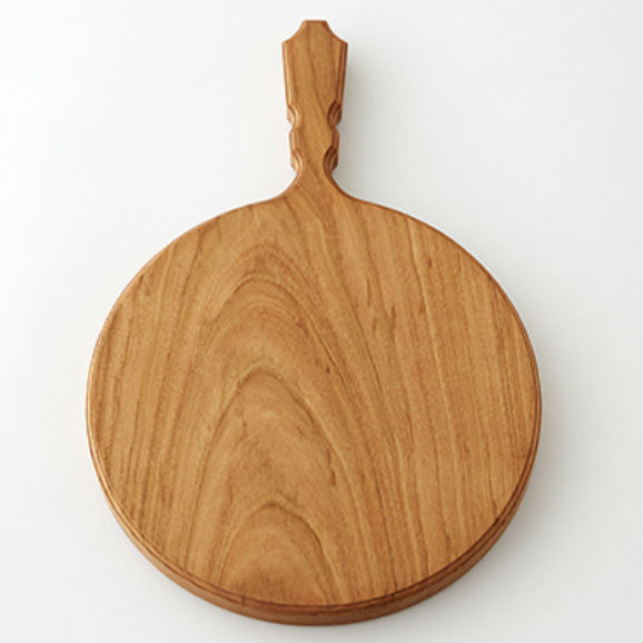 山桜のカッティングボード 丸 直径 約２２ｃｍ Wood Peckerの通販 お取り寄せなら ぐるすぐり