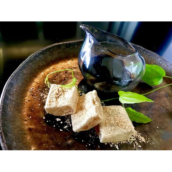 各種ギフトにおすすめ 由布院わらび餅 150g 4個 詰め合わせ 桐箱入り きな粉 2個 抹茶きな粉 1個 黒糖きな粉 1個 株式会社禧水の通販 お取り寄せなら ぐるすぐり 各種ギフトにおすすめ 由布院わらび餅 150g 4個 詰め合わせ 桐箱入り きな粉 2個 抹茶きな粉 1個 黒糖きな粉 1個 株式会社禧水の通販 お取り寄せなら ぐるすぐり